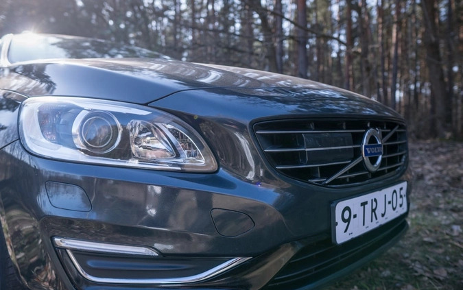 Volvo V60 cena 51800 przebieg: 351507, rok produkcji 2014 z Warszawa małe 631